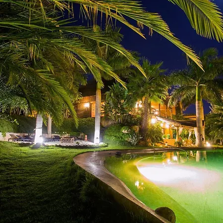 Villa Indonesian Palace Luxurious Boutique