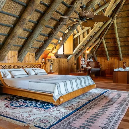 Indonesian Palace Luxurious Boutique *