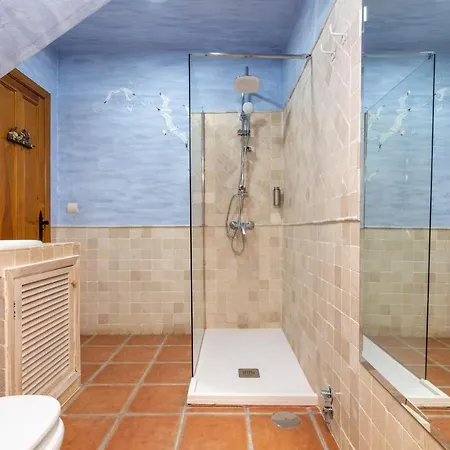 Indonesian Palace Luxurious Boutique Villa Malaga