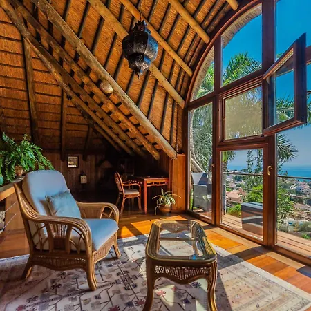 Indonesian Palace Luxurious Boutique Villa